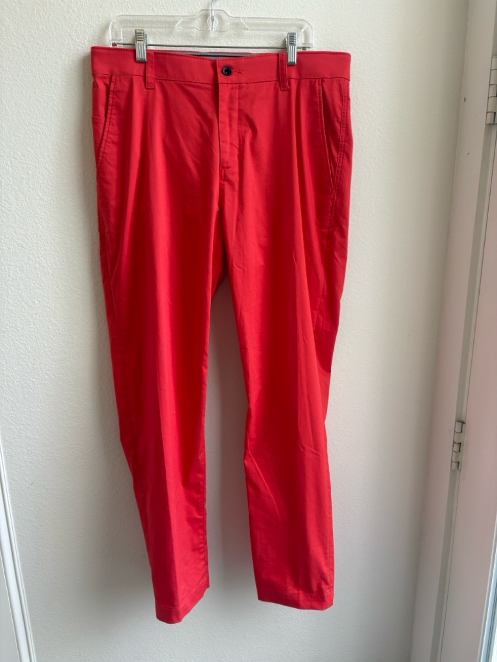Never worn with Tags! Nike Men’s dry fit red chino.  Golf pant 34x34.